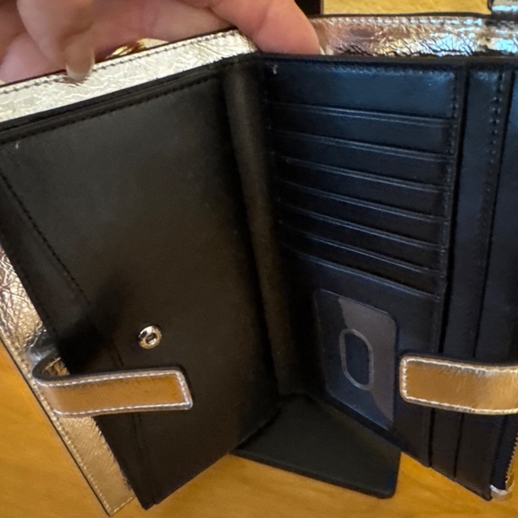 Marc Jacobs Silver Wristlet - Picture 8 of 12